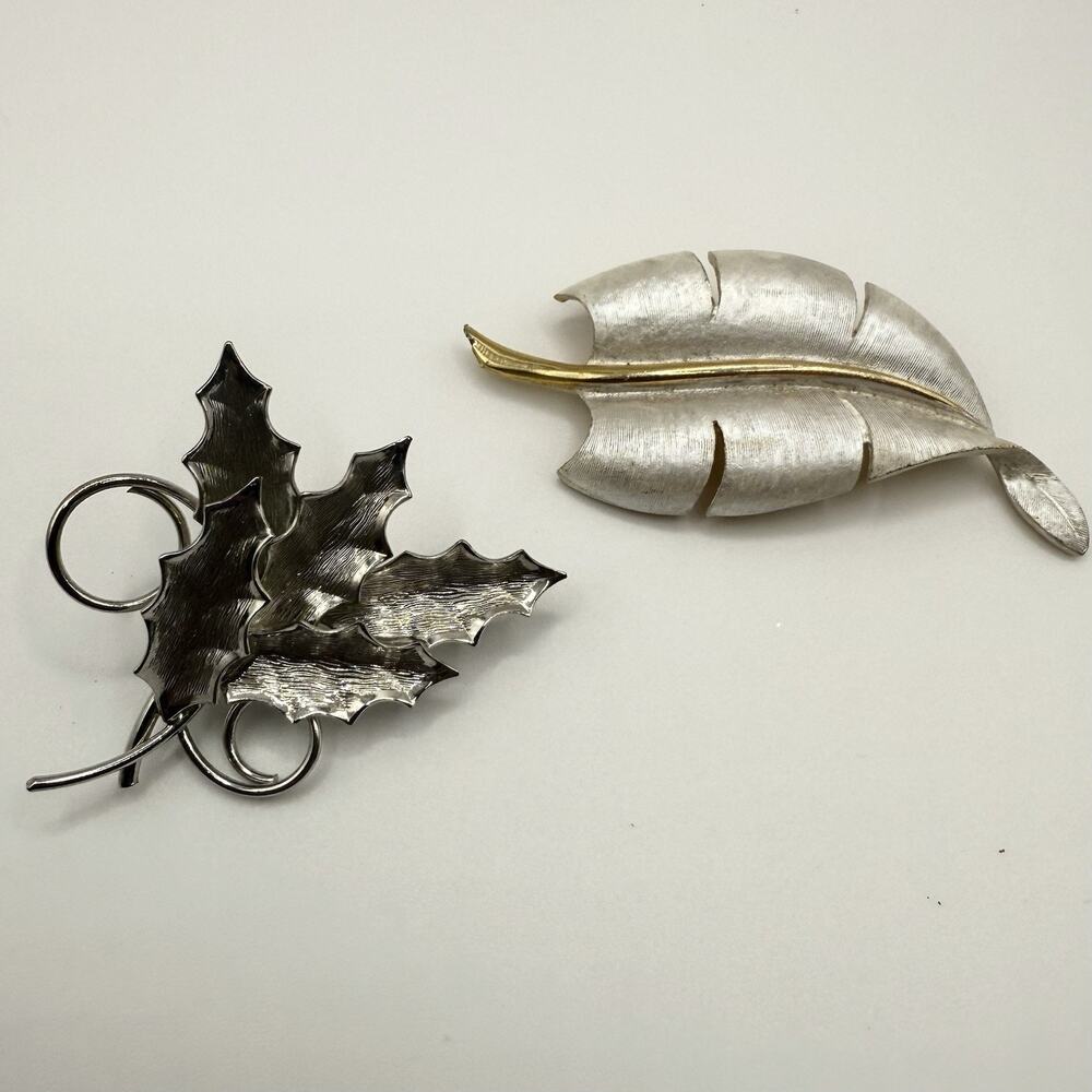 Vintage Lot‎ of Two Leaf Brooch Pins Silver Tone Gold Tone Ivory Signed JJ